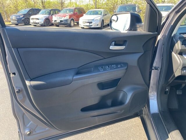 2015 Honda CR-V in Marysville, OH 43040 - 18128924 16