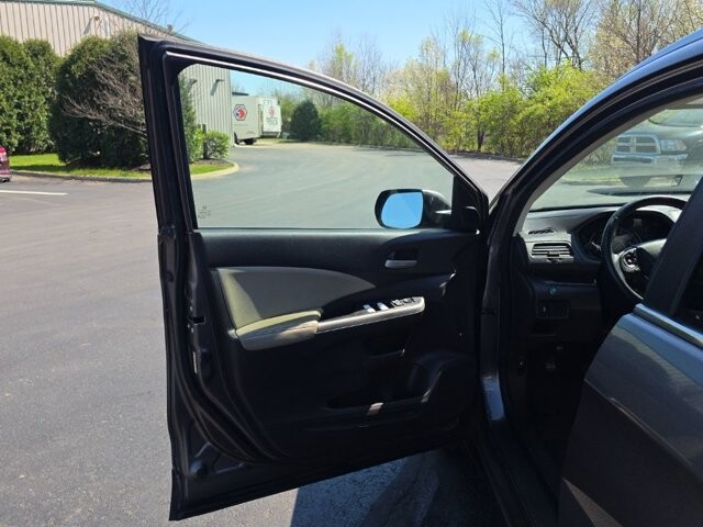2013 Honda CR-V in Marysville, OH 43040 - 18128926 12