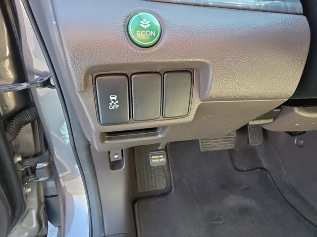 2013 Honda CR-V in Marysville, OH 43040 - 18128926 17