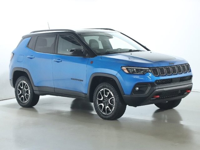 2024 Jeep Compass in Bedford, OH 44146 - 18128932 9