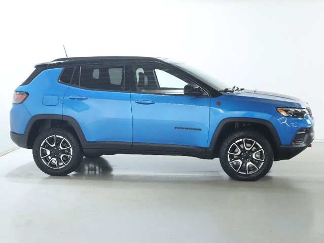 2024 Jeep Compass in Bedford, OH 44146 - 18128932 11