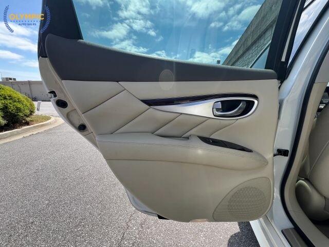 2015 INFINITI Q70 in Decatur, GA 30032 - 18128936 49