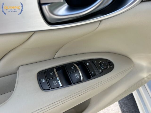 2015 INFINITI Q70 in Decatur, GA 30032 - 18128936 39