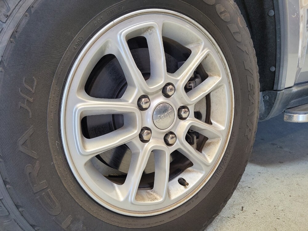 2018 Jeep Grand Cherokee in Downey, CA 90241 - 18128946 31