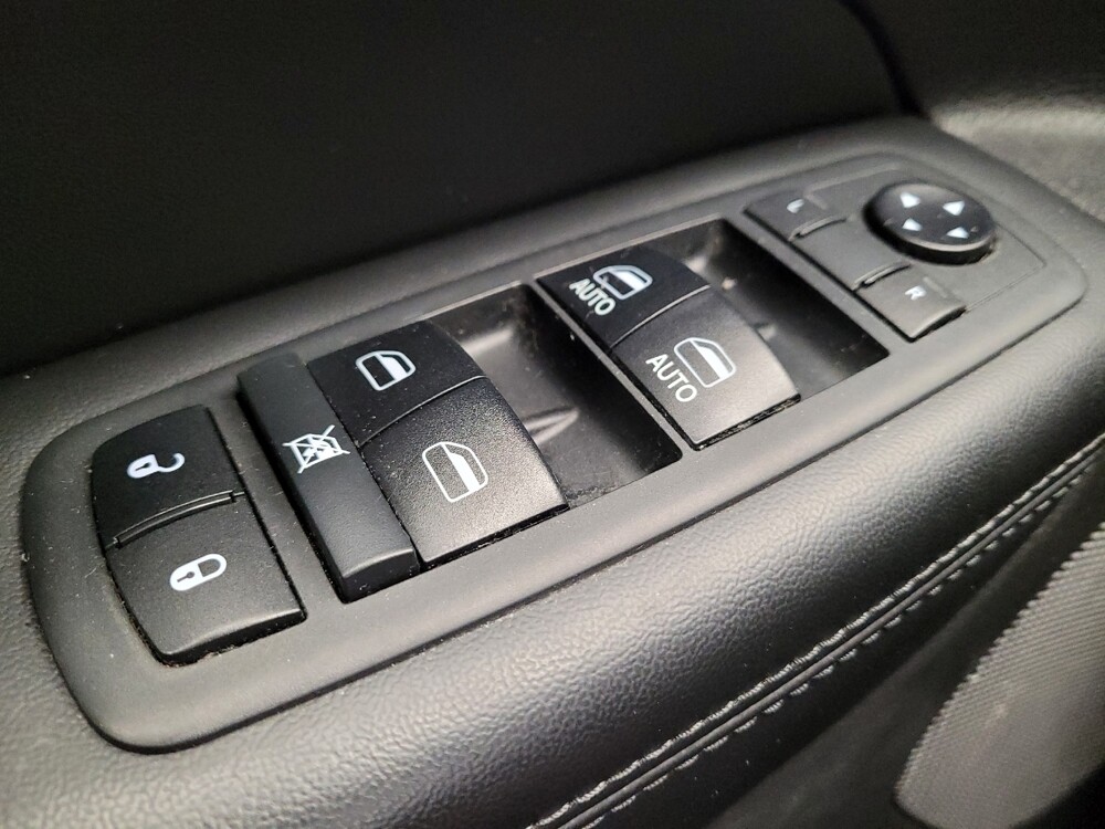 2018 Jeep Grand Cherokee in Downey, CA 90241 - 18128946 27