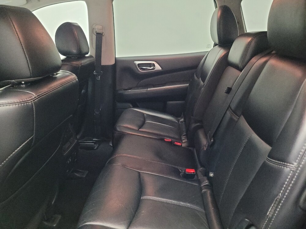 2020 Nissan Pathfinder in Torrance, CA 90504 - 18128948 18