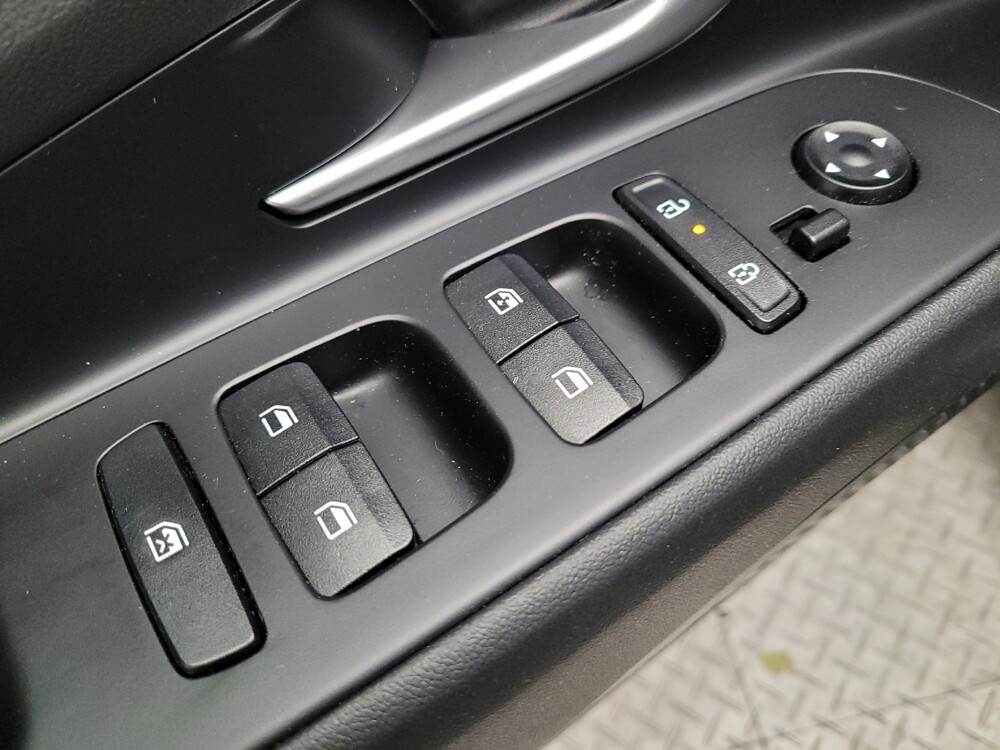 2025 Hyundai Elantra in Downey, CA 90241 - 18128952 27