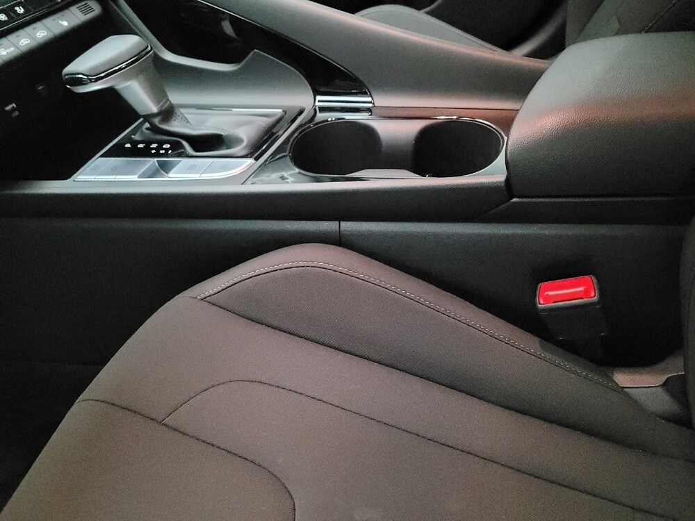 2025 Hyundai Elantra in Downey, CA 90241 - 18128952 26
