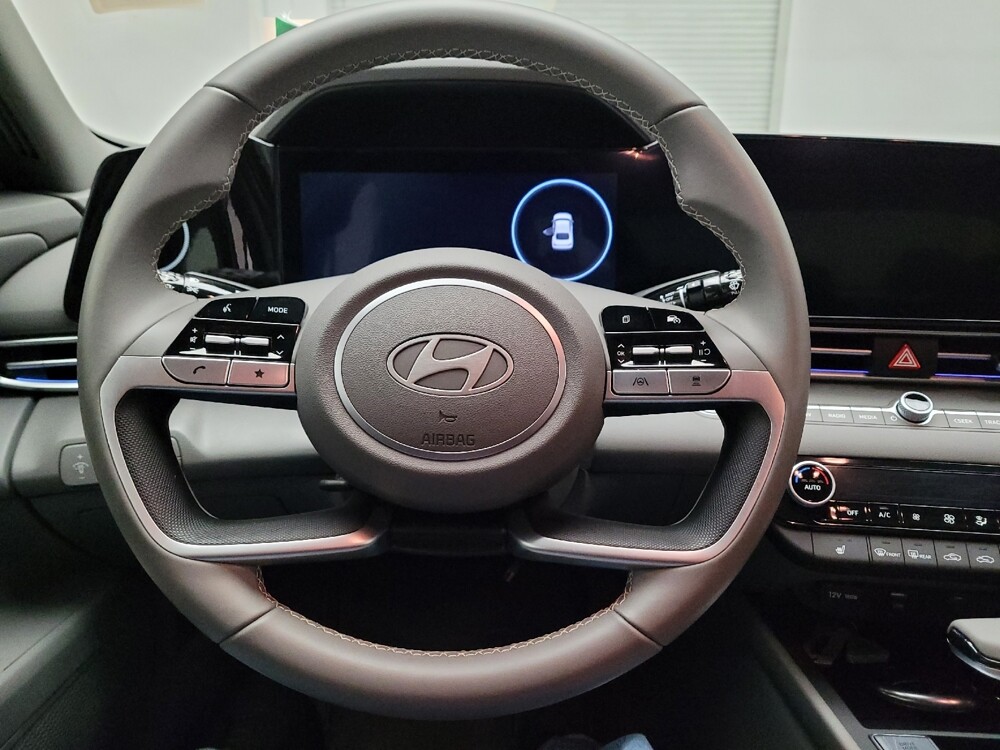 2025 Hyundai Elantra in Downey, CA 90241 - 18128953 22