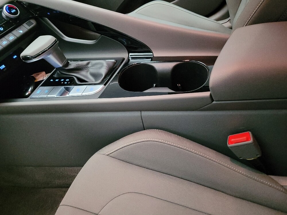 2025 Hyundai Elantra in Downey, CA 90241 - 18128953 26