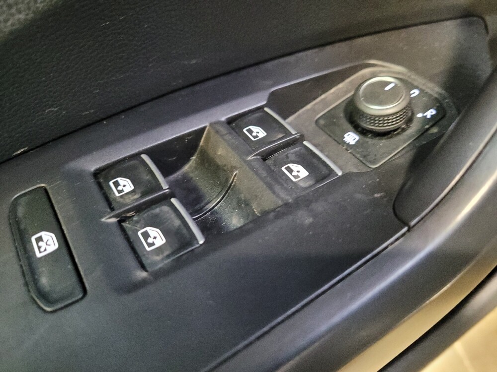 2025 Volkswagen Jetta in Montclair, CA 91763 - 18128954 27