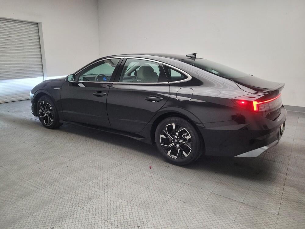 2025 Hyundai Sonata in Downey, CA 90241 - 18128956 3