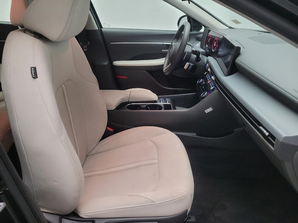 2025 Hyundai Sonata in Downey, CA 90241 - 18128956 21