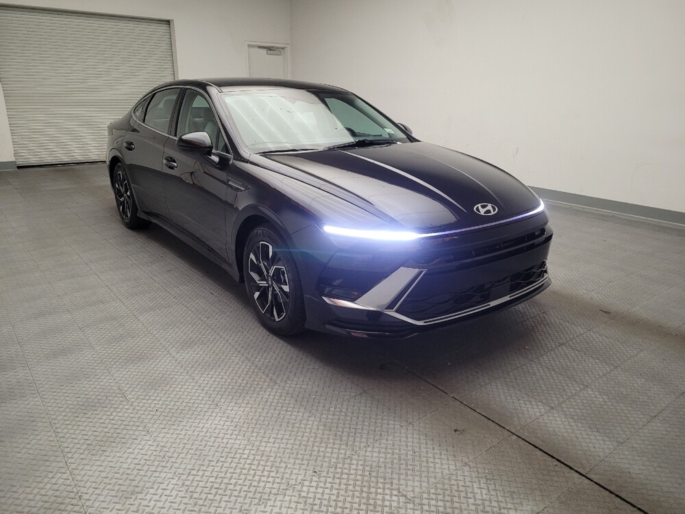 2025 Hyundai Sonata in Downey, CA 90241 - 18128956 13