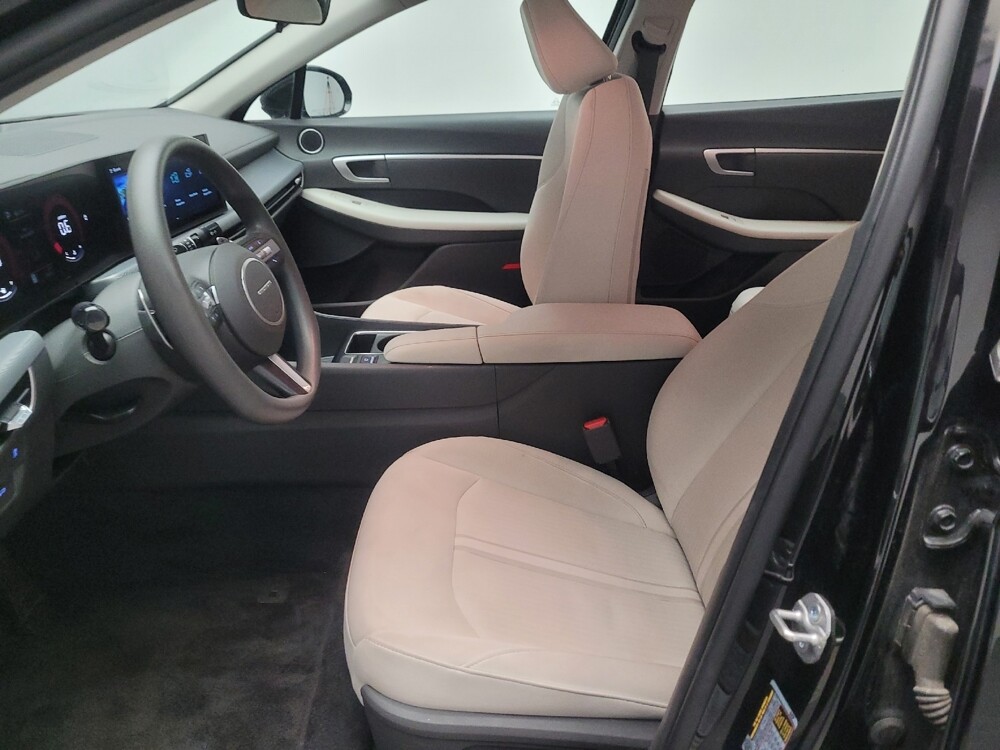 2025 Hyundai Sonata in Downey, CA 90241 - 18128956 17