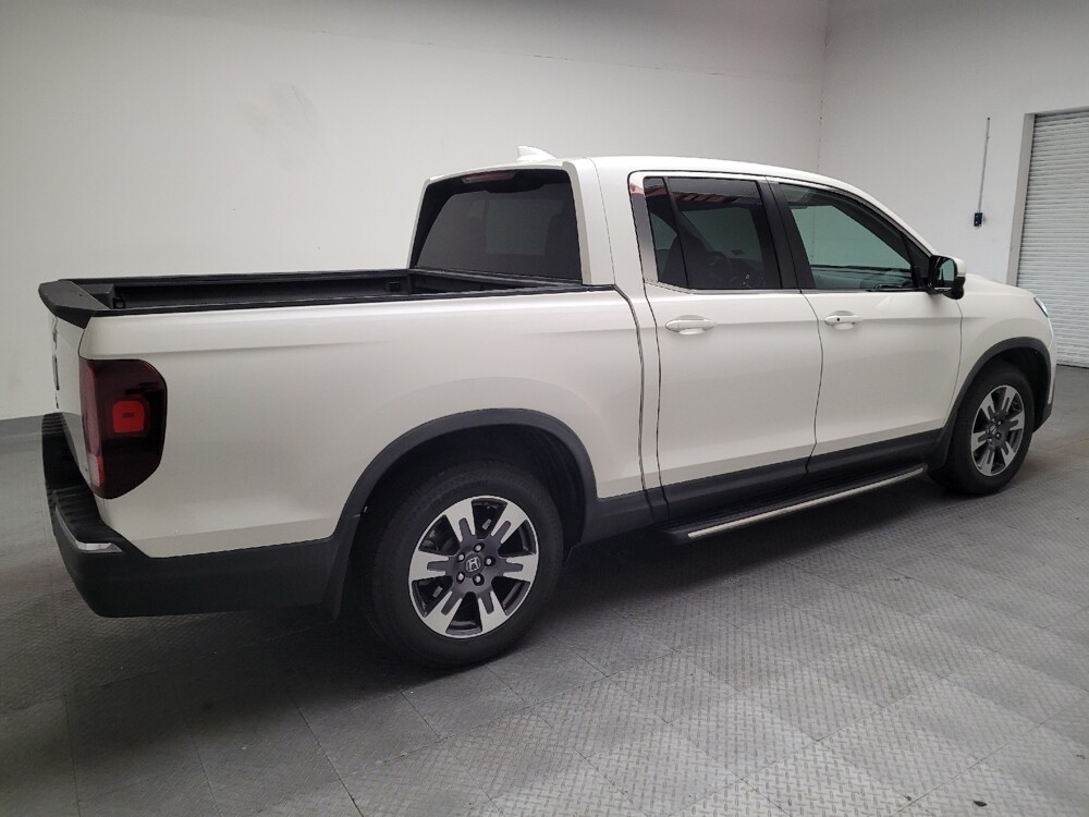 2018 Honda Ridgeline in Downey, CA 90241 - 18128961 10