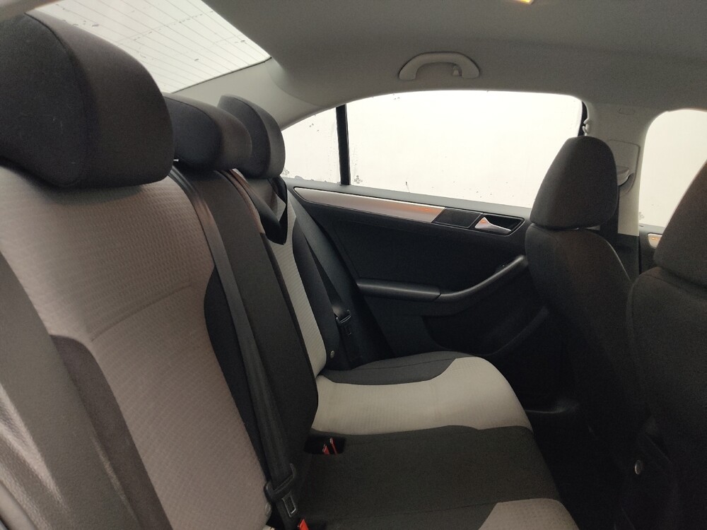 2018 Volkswagen Jetta in Marietta, GA 30062 - 18128970 19