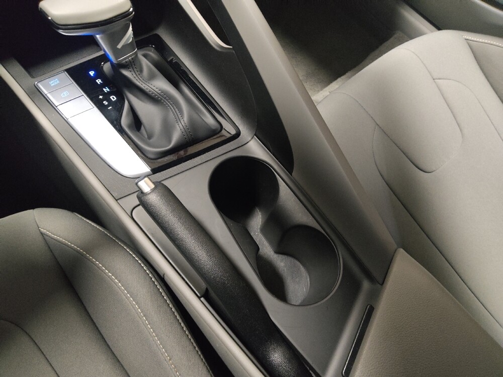 2025 Hyundai Elantra in Augusta, GA 30907 - 18128971 26