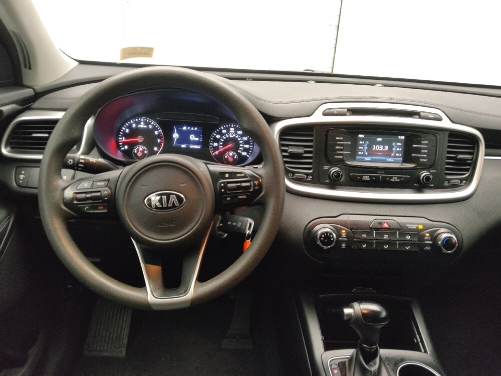 2018 Kia Sorento in Morrow, GA 30260 - 18128974 22