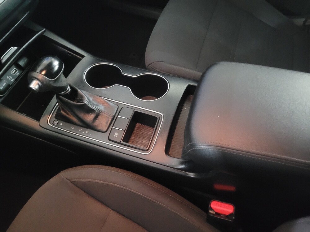 2018 Kia Sorento in Morrow, GA 30260 - 18128974 26