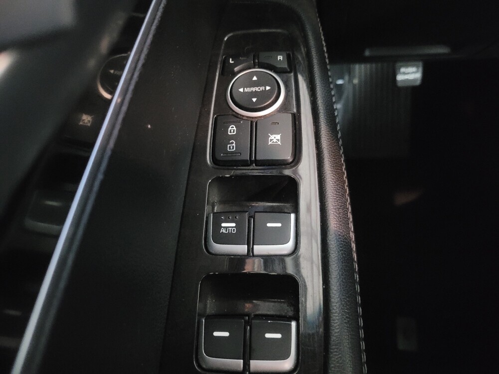 2018 Kia Sorento in Morrow, GA 30260 - 18128974 27