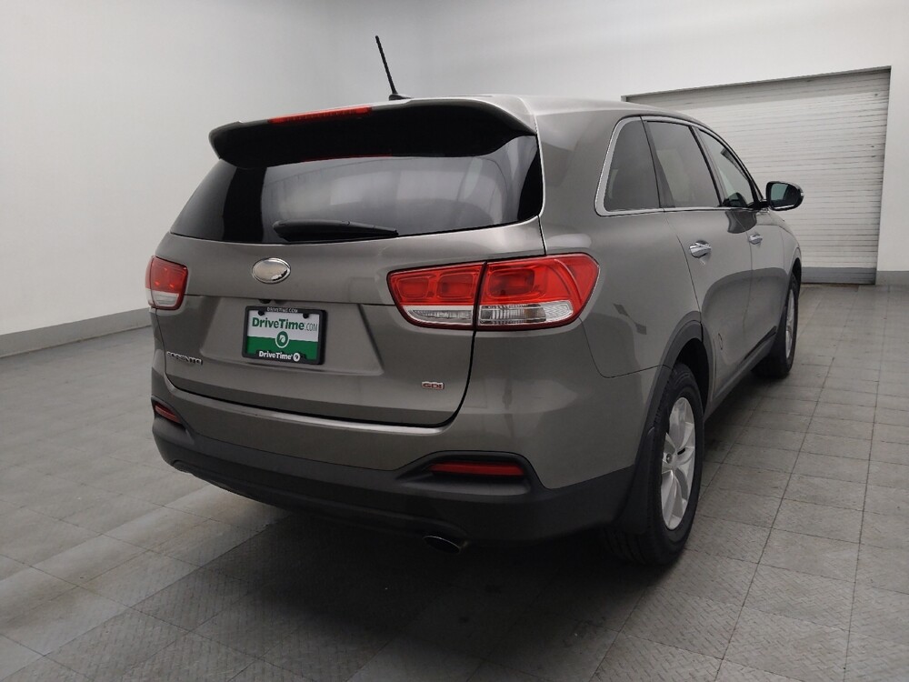 2018 Kia Sorento in Morrow, GA 30260 - 18128974 9
