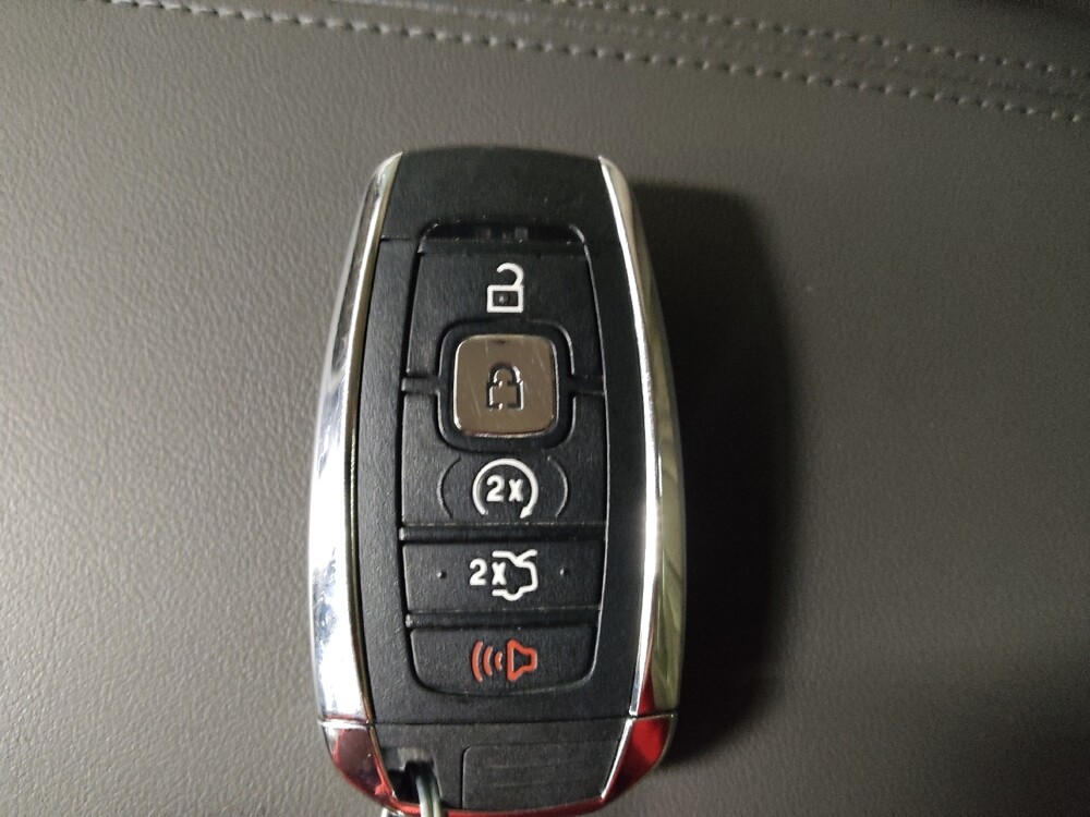 2018 Lincoln MKZ in Morrow, GA 30260 - 18128983 32