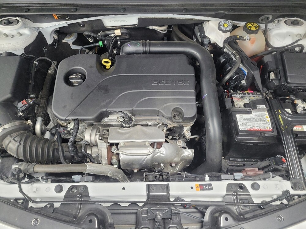 2023 Chevrolet Malibu in Morrow, GA 30260 - 18128990 30