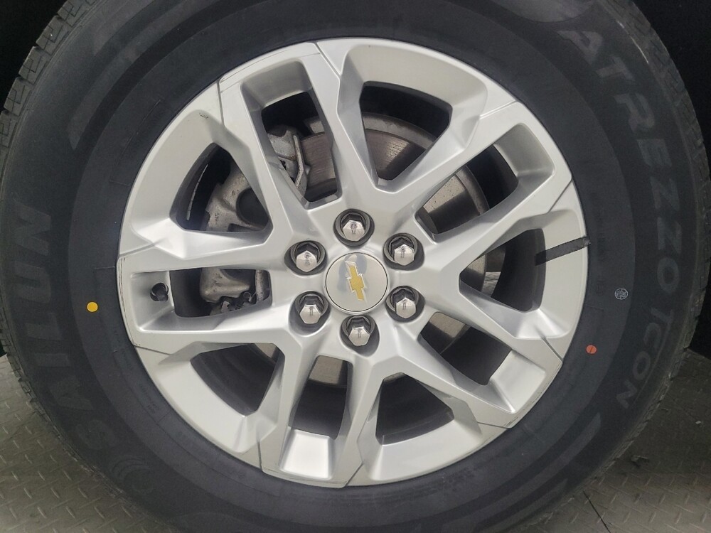 2023 Chevrolet Traverse in Stone Mountain, GA 30083 - 18129000 31