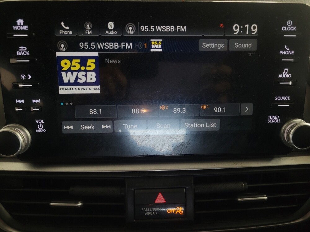 2018 Honda Accord in Conyers, GA 30094 - 18129008 25