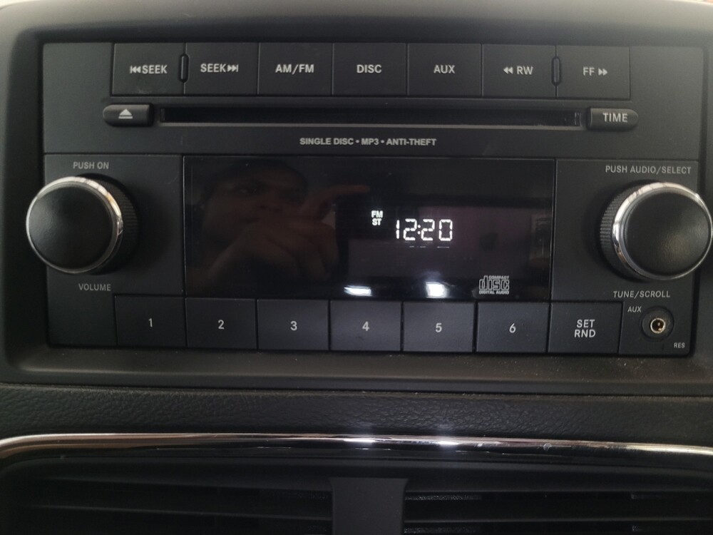 2017 Dodge Grand Caravan in Athens, GA 30606 - 18129012 25