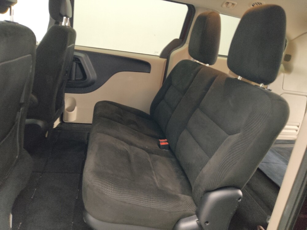 2017 Dodge Grand Caravan in Athens, GA 30606 - 18129012 18