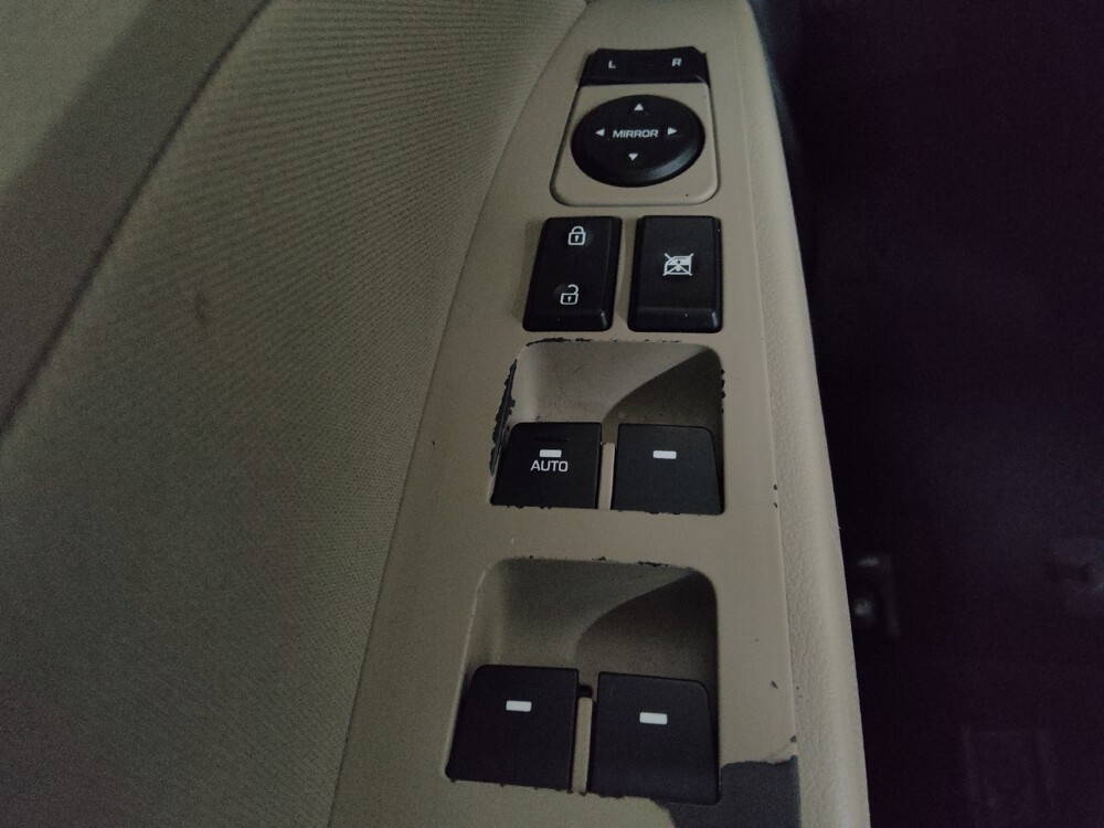 2018 Hyundai Elantra in Union City, GA 30291 - 18129017 27