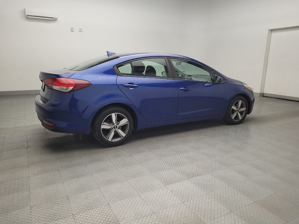 2018 Kia Forte in Fort Worth, TX 76116 - 18129022 10