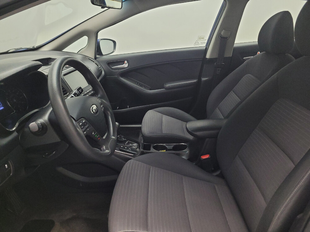 2018 Kia Forte in Fort Worth, TX 76116 - 18129022 17