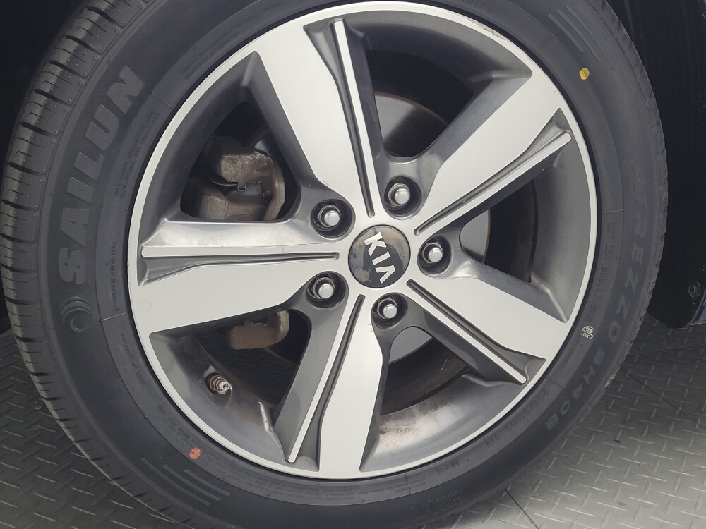 2018 Kia Forte in Fort Worth, TX 76116 - 18129022 31