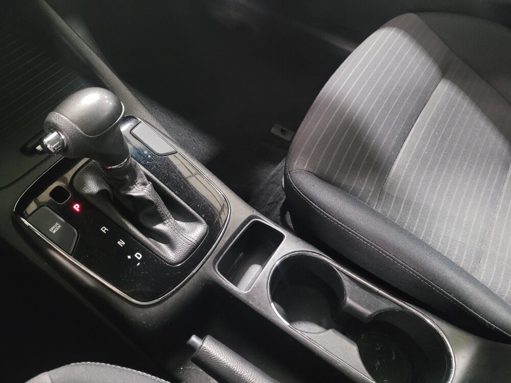 2018 Kia Forte in Fort Worth, TX 76116 - 18129022 26