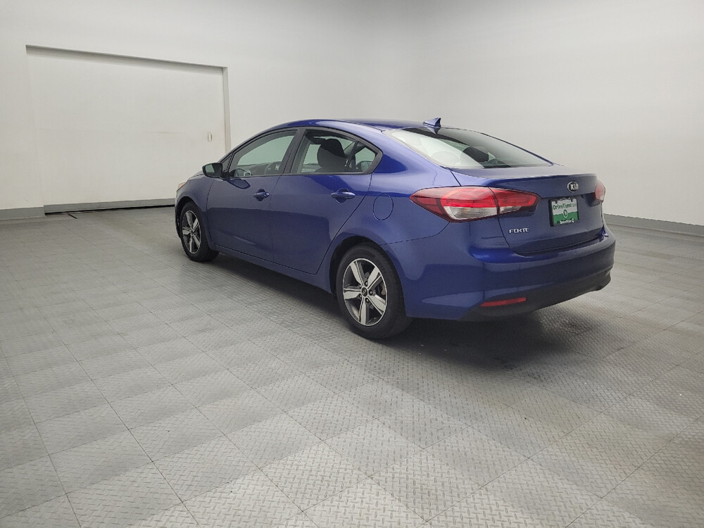 2018 Kia Forte in Fort Worth, TX 76116 - 18129022 5