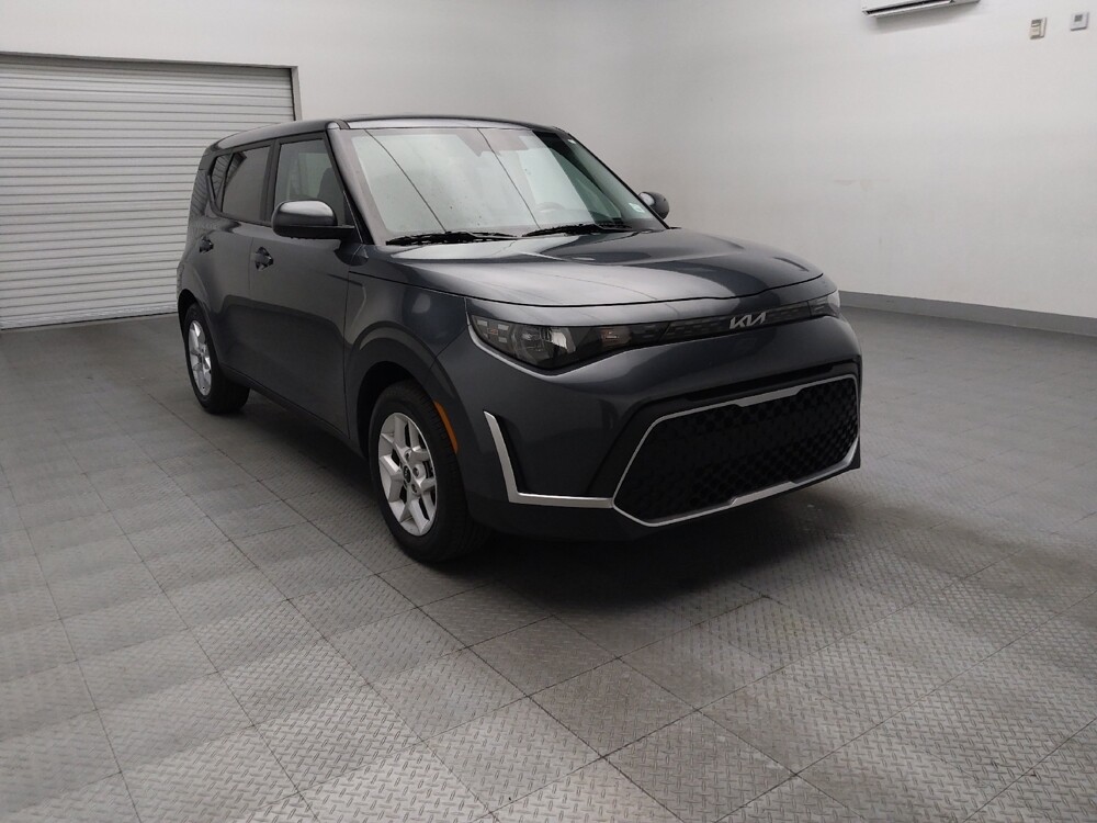 2025 Kia Soul in Arlington, TX 76011 - 18129047 13