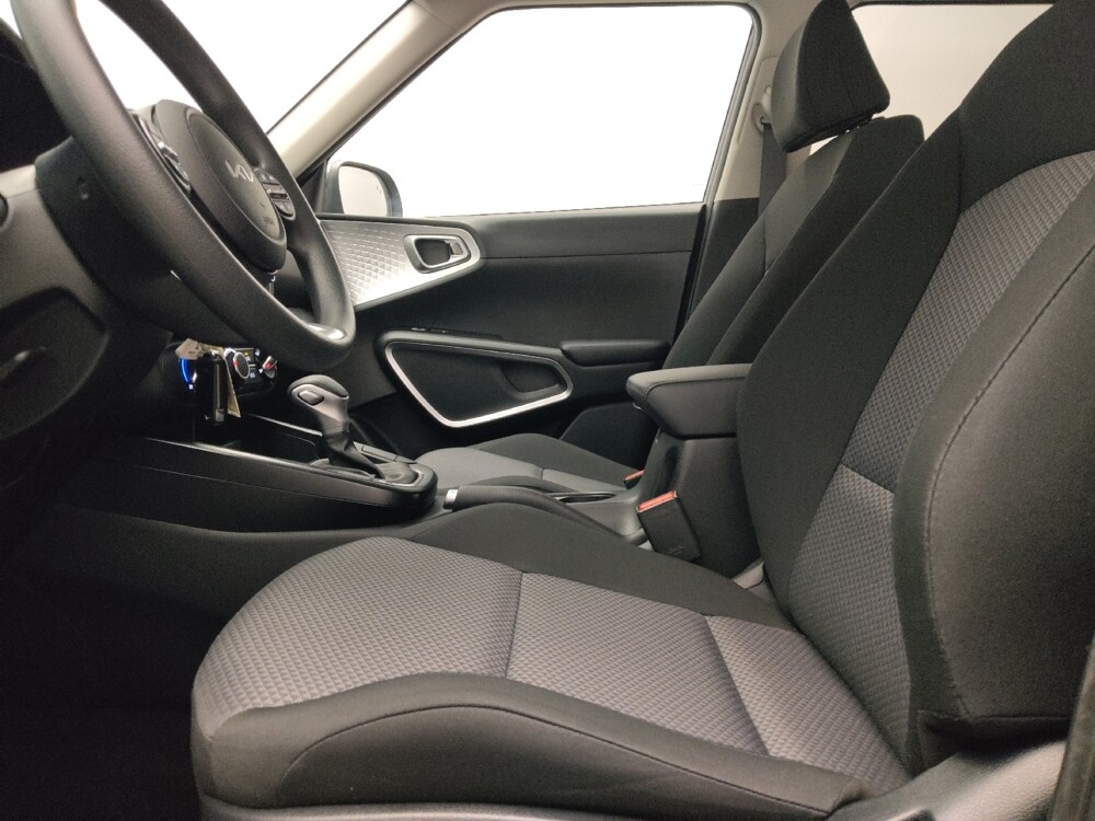 2025 Kia Soul in Arlington, TX 76011 - 18129047 17