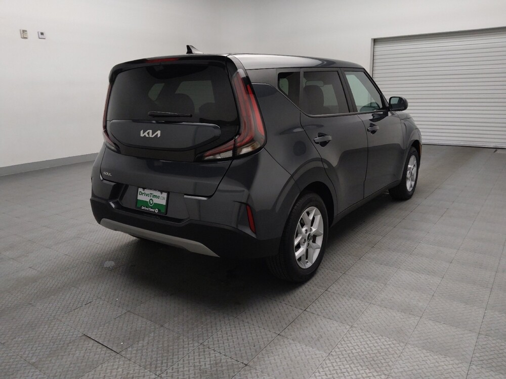 2025 Kia Soul in Arlington, TX 76011 - 18129047 9