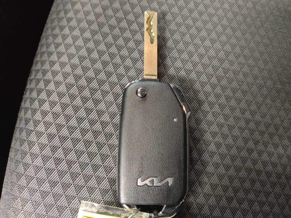 2025 Kia Soul in Fort Worth, TX 76116 - 18129048 32