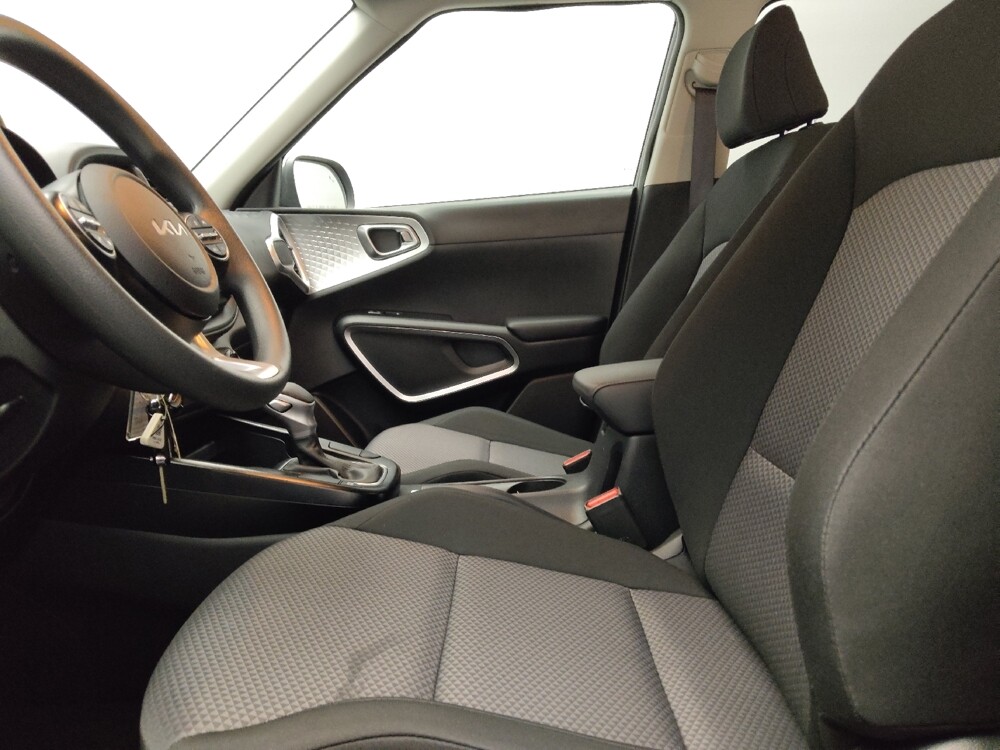 2025 Kia Soul in Arlington, TX 76011 - 18129050 17