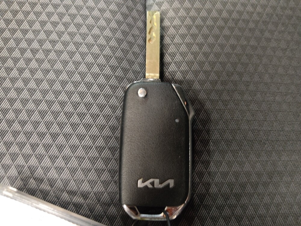 2025 Kia Soul in Arlington, TX 76011 - 18129050 32