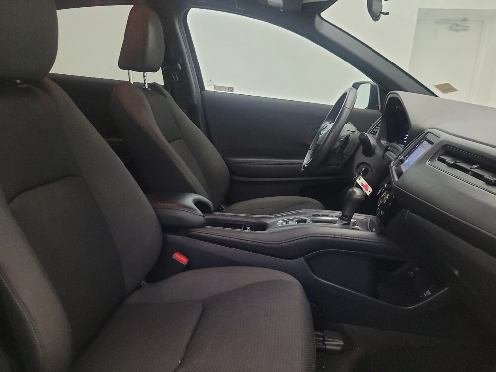 2021 Honda HR-V in Glendale, AZ 85301 - 18129060 21