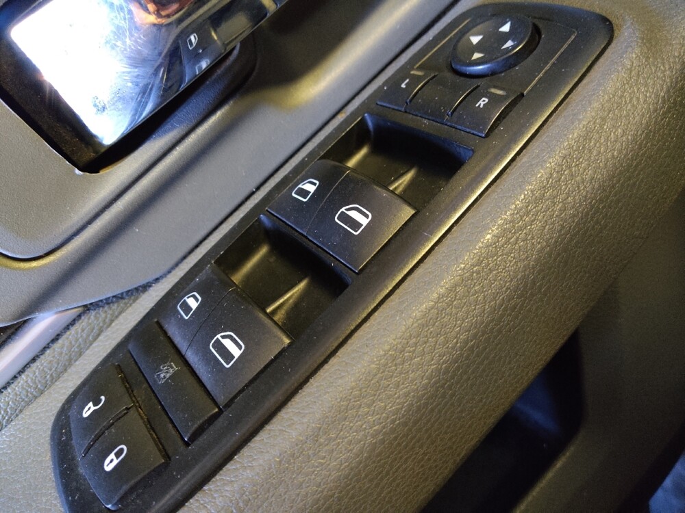 2015 RAM 1500 in Phoenix, AZ 85015 - 18129062 27