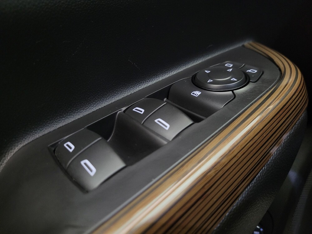 2018 GMC Acadia in Glendale, AZ 85301 - 18129065 27