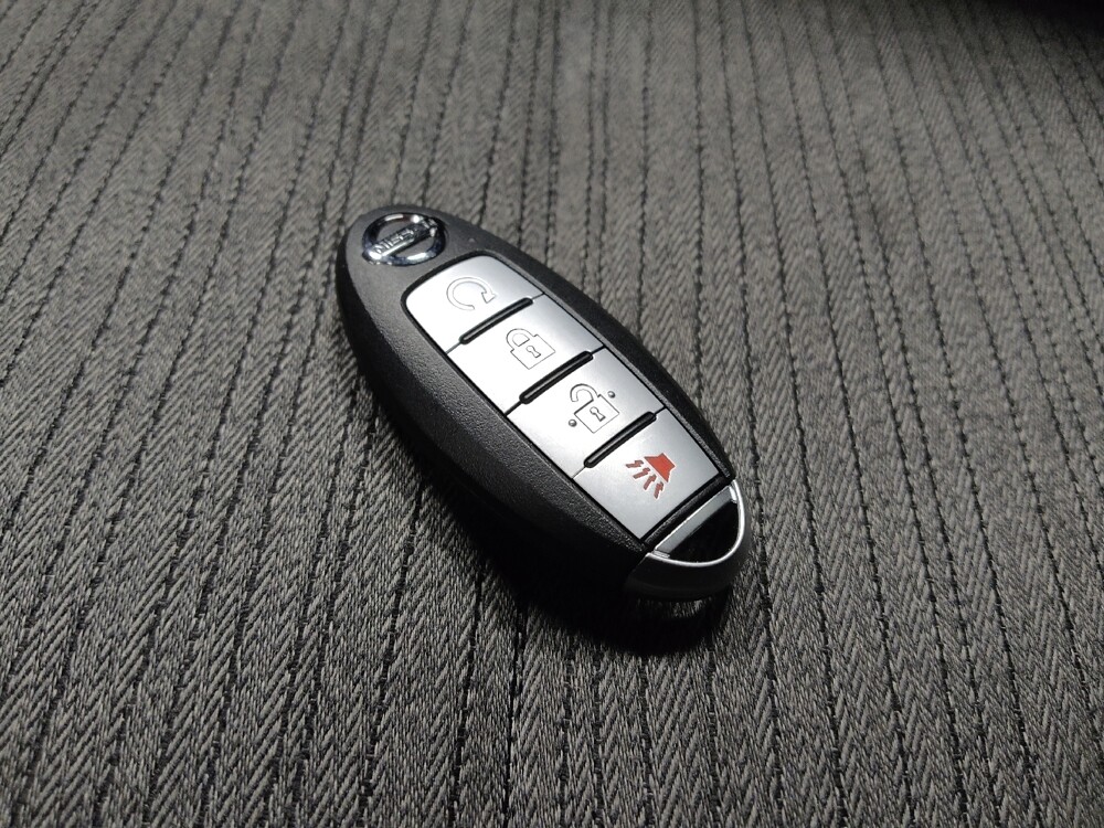 2021 Nissan Rogue in Chandler, AZ 85225 - 18129067 32