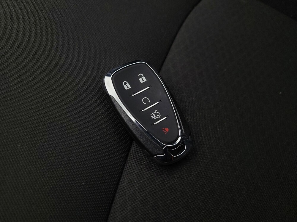 2020 Chevrolet Malibu in Mesa, AZ 85210 - 18129068 32