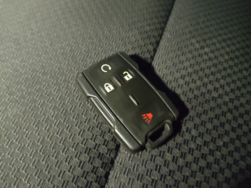 2015 Chevrolet Silverado 1500 in Chandler, AZ 85225 - 18129072 32